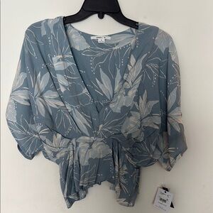 NWT O’Neill Floral Blue Women's Top